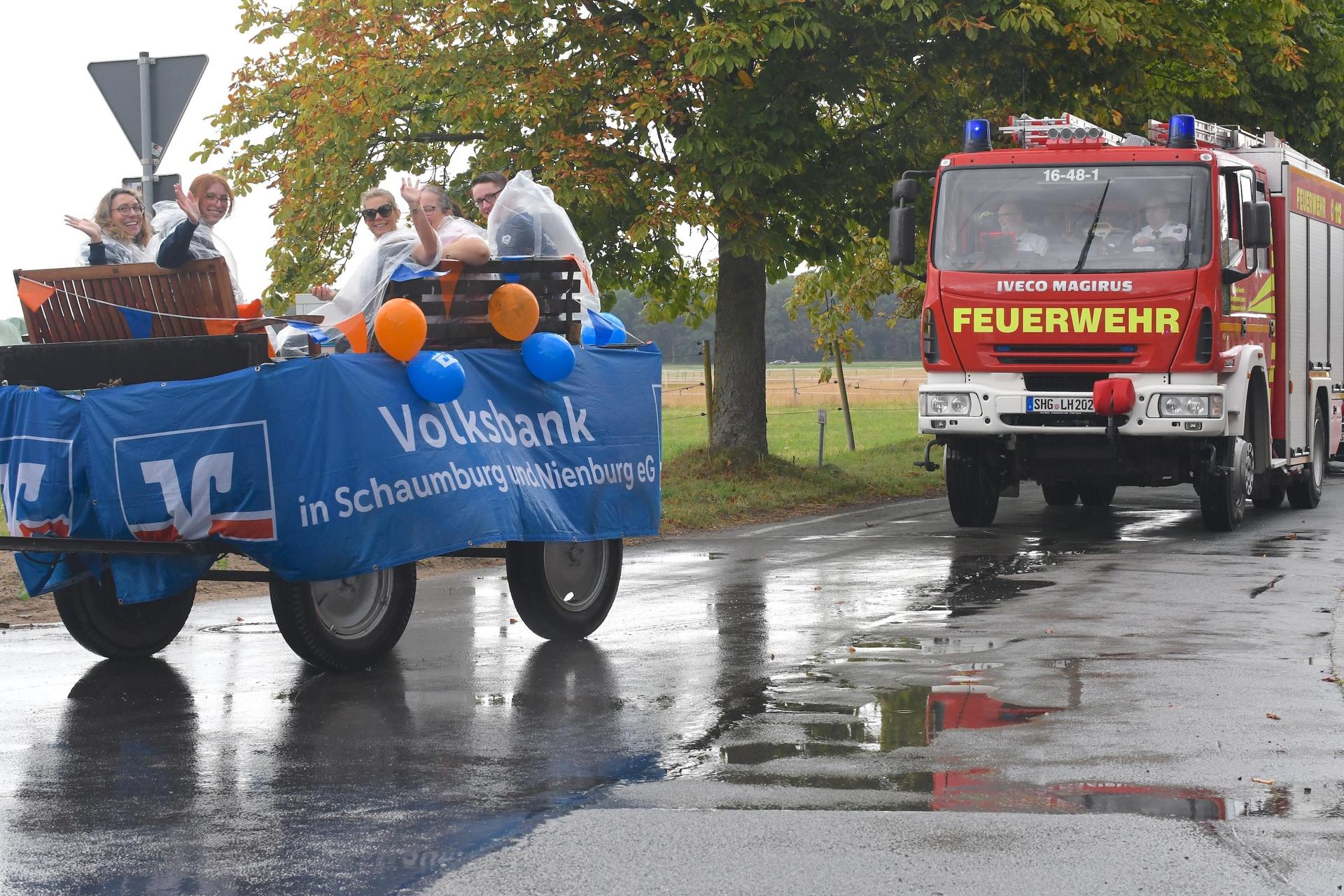 100 Jahre Feuerwehr Lindhorst. (Foto: NADINE DRESSLER)