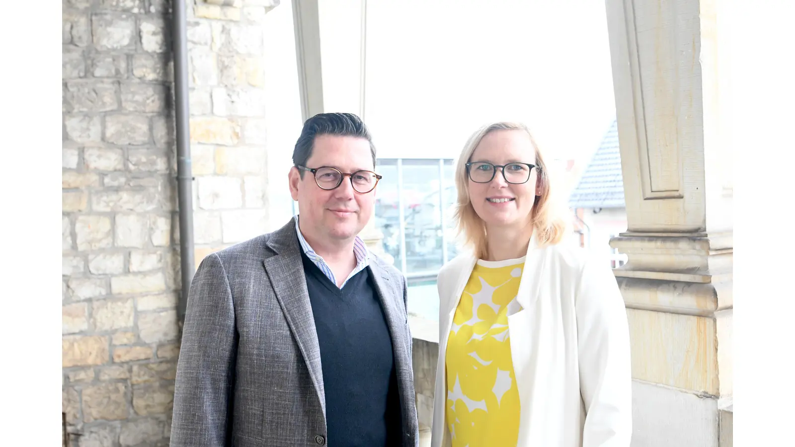 Bürgermeister Axel Wohlgemuth und Juliane Rohlfing, Fachgebietsleitung Wirtschaftsförderung, Tourismus &amp; Kultur. (Foto: nd)