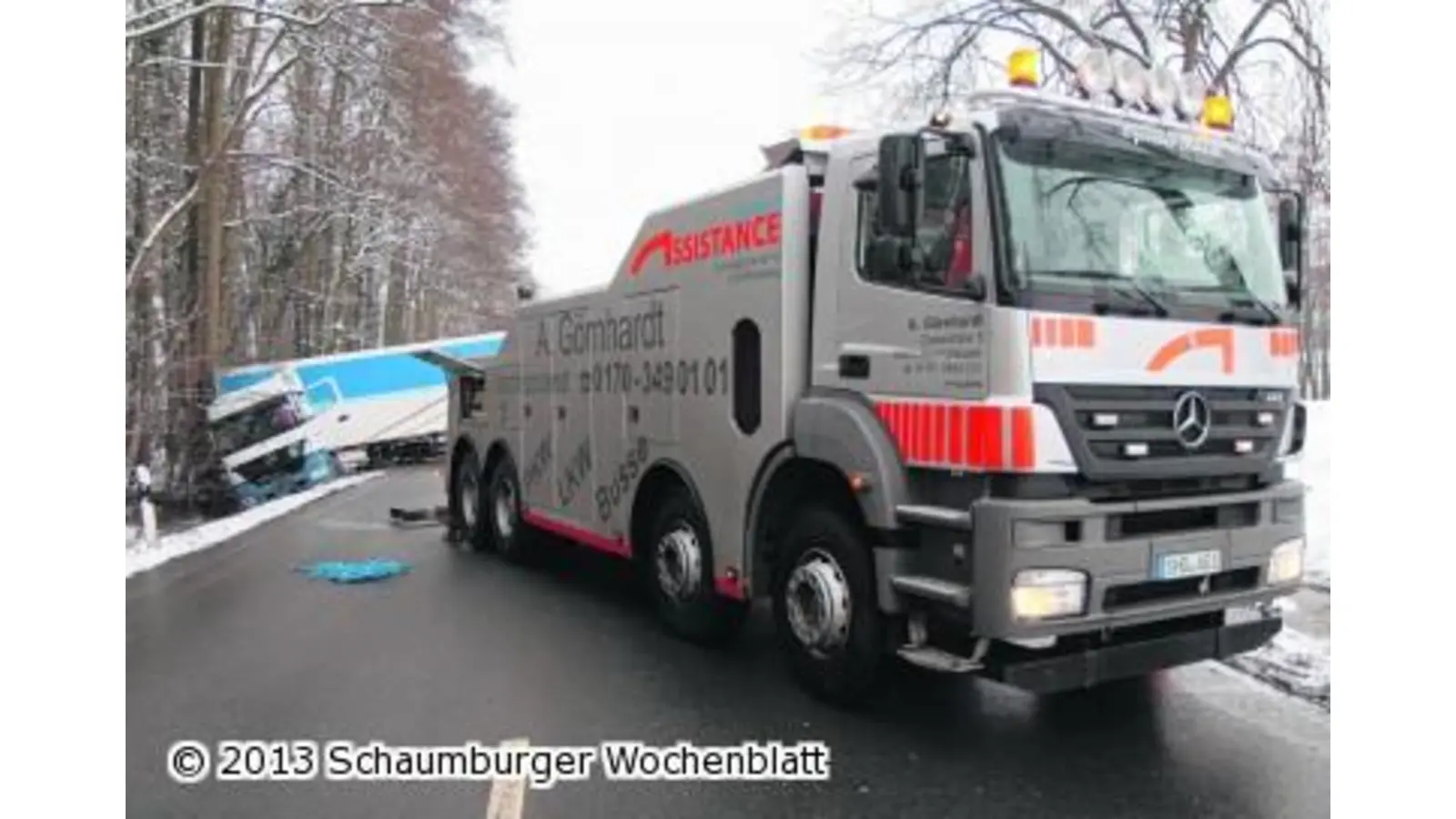 Ersthelfer retten verletzten Autofahrer (Foto: bb)