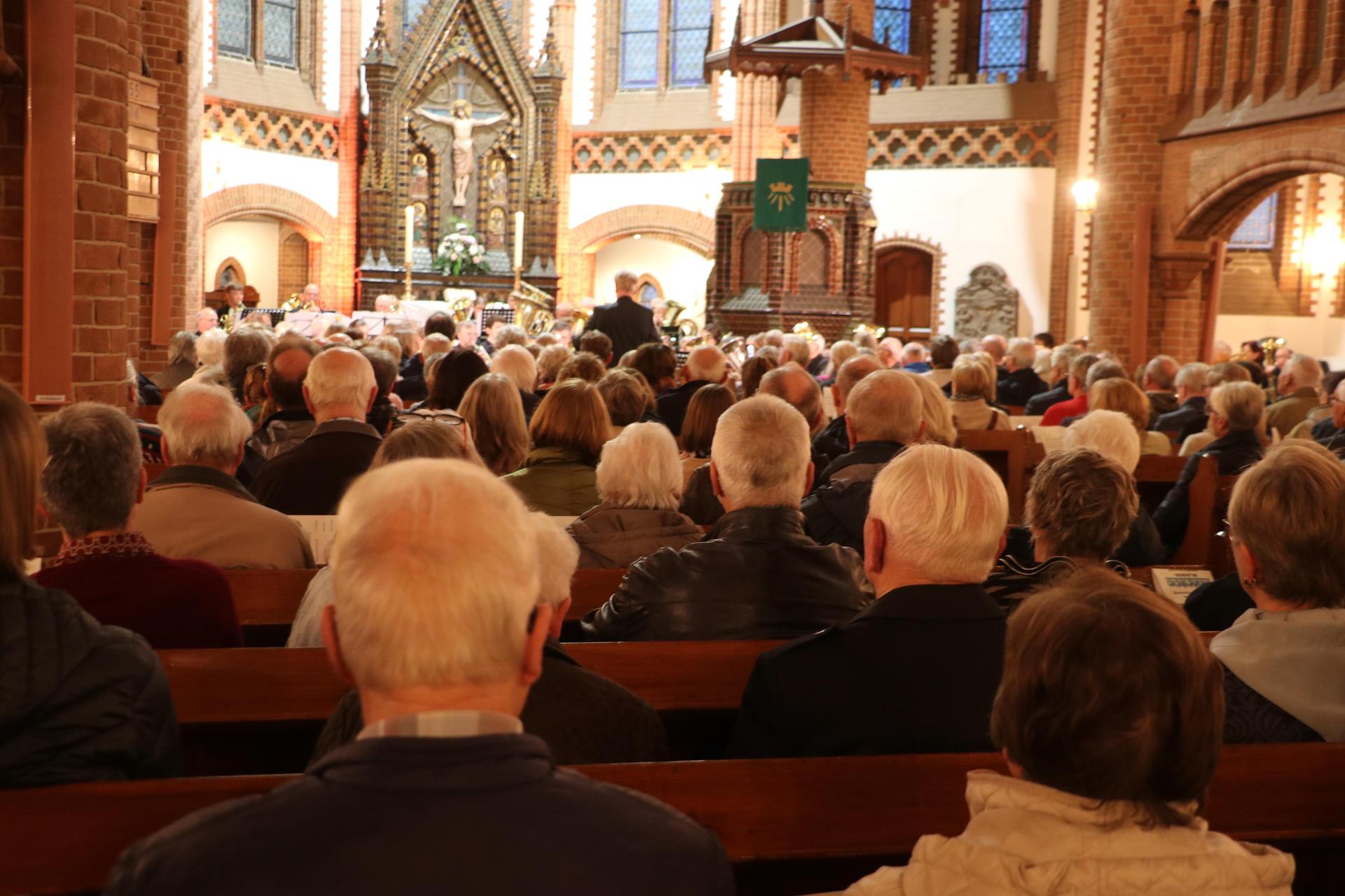 Bilderimpressionen zum 100-jährigen Jubiläum des Posaunenchores Altenhagen-Hagenburg. (Foto: gi)