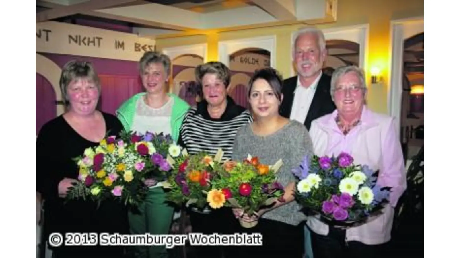 Das Feinkosthaus Tietz ehrt langjährige Mitarbeiterinnen (Foto: wa)