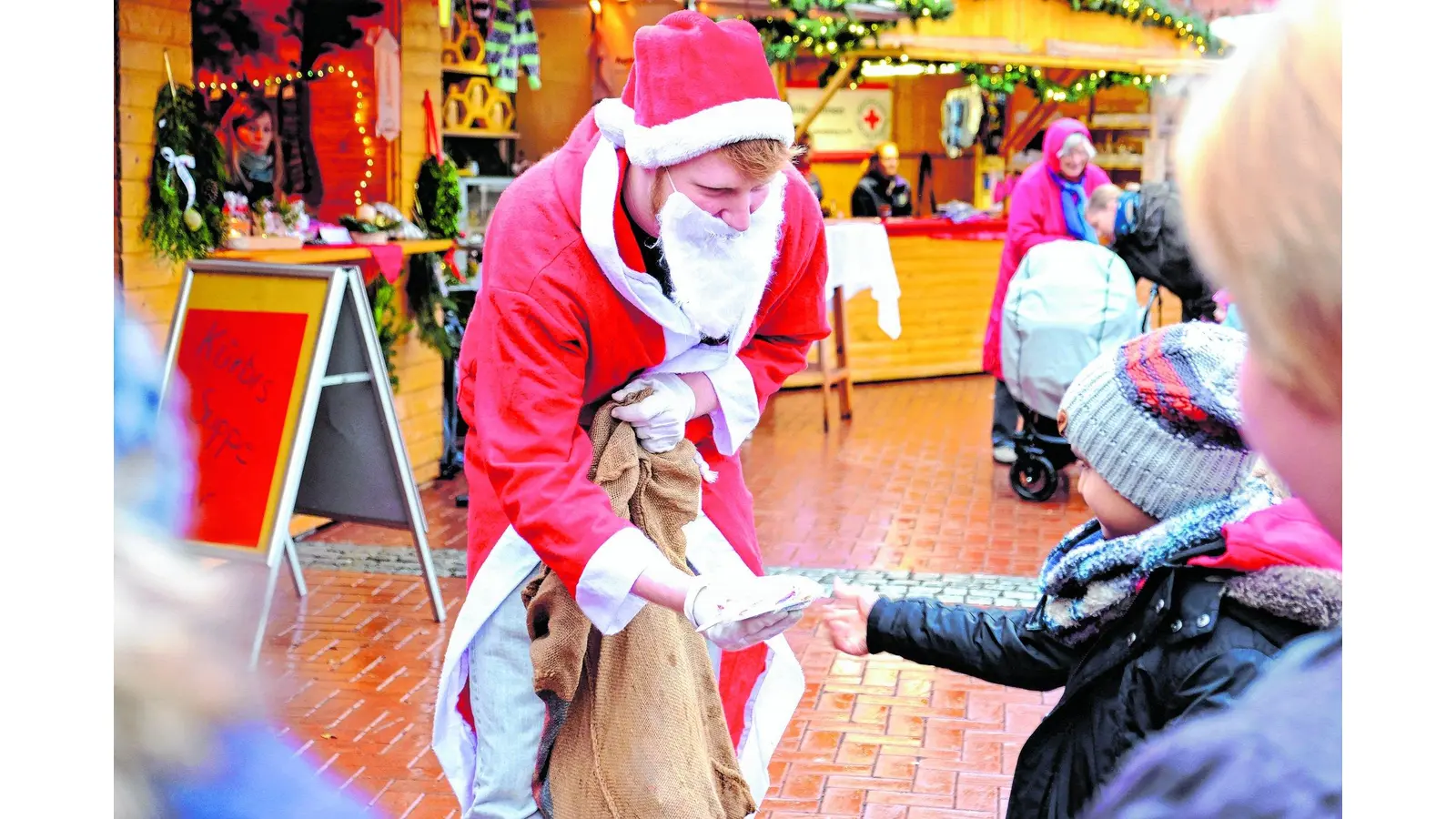 Der Nikolaus besucht Rodenberg (Foto: jl)