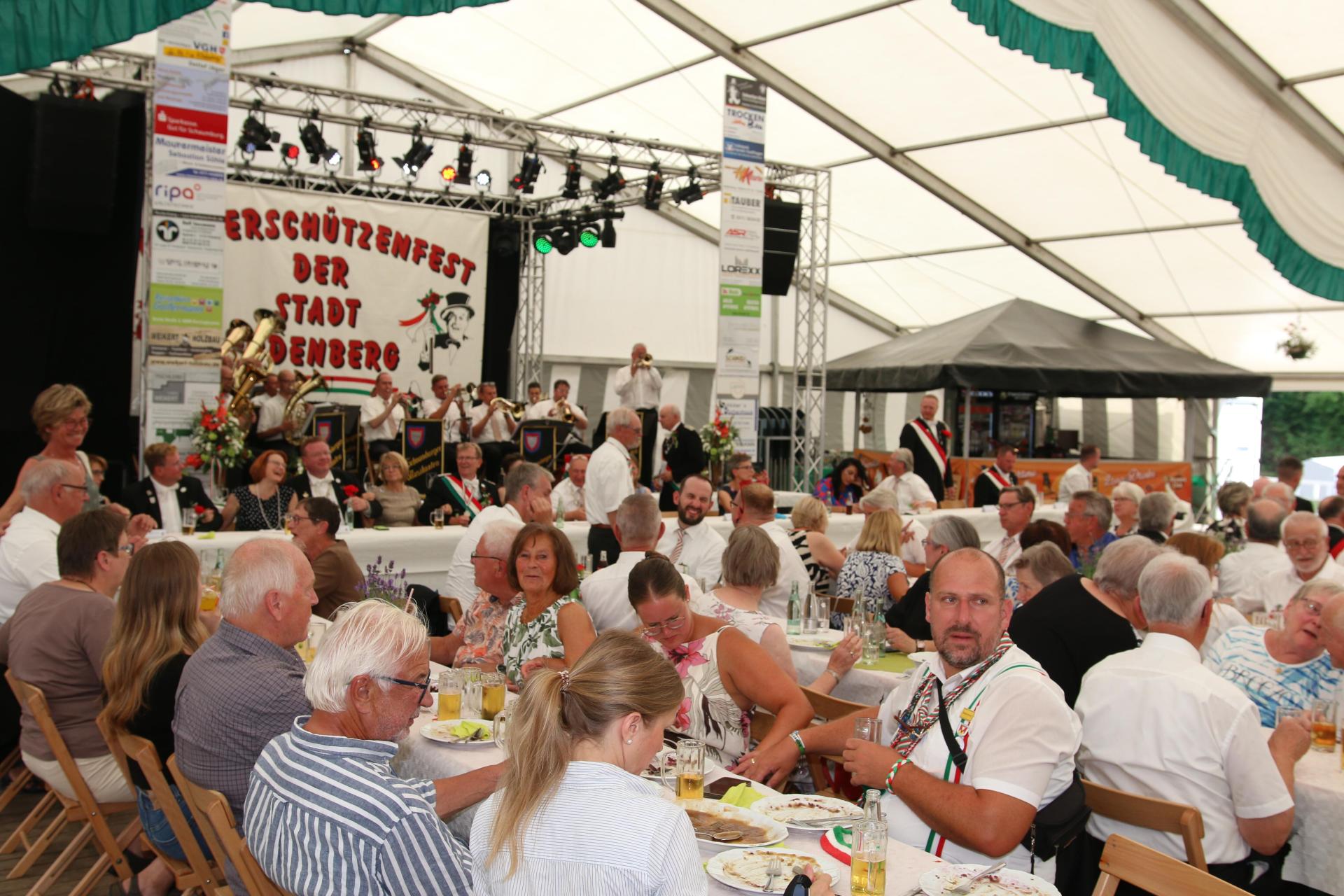 Unsere Bildergalerie zum Bürgerschützenfest in Rodenberg. (Foto: bb)