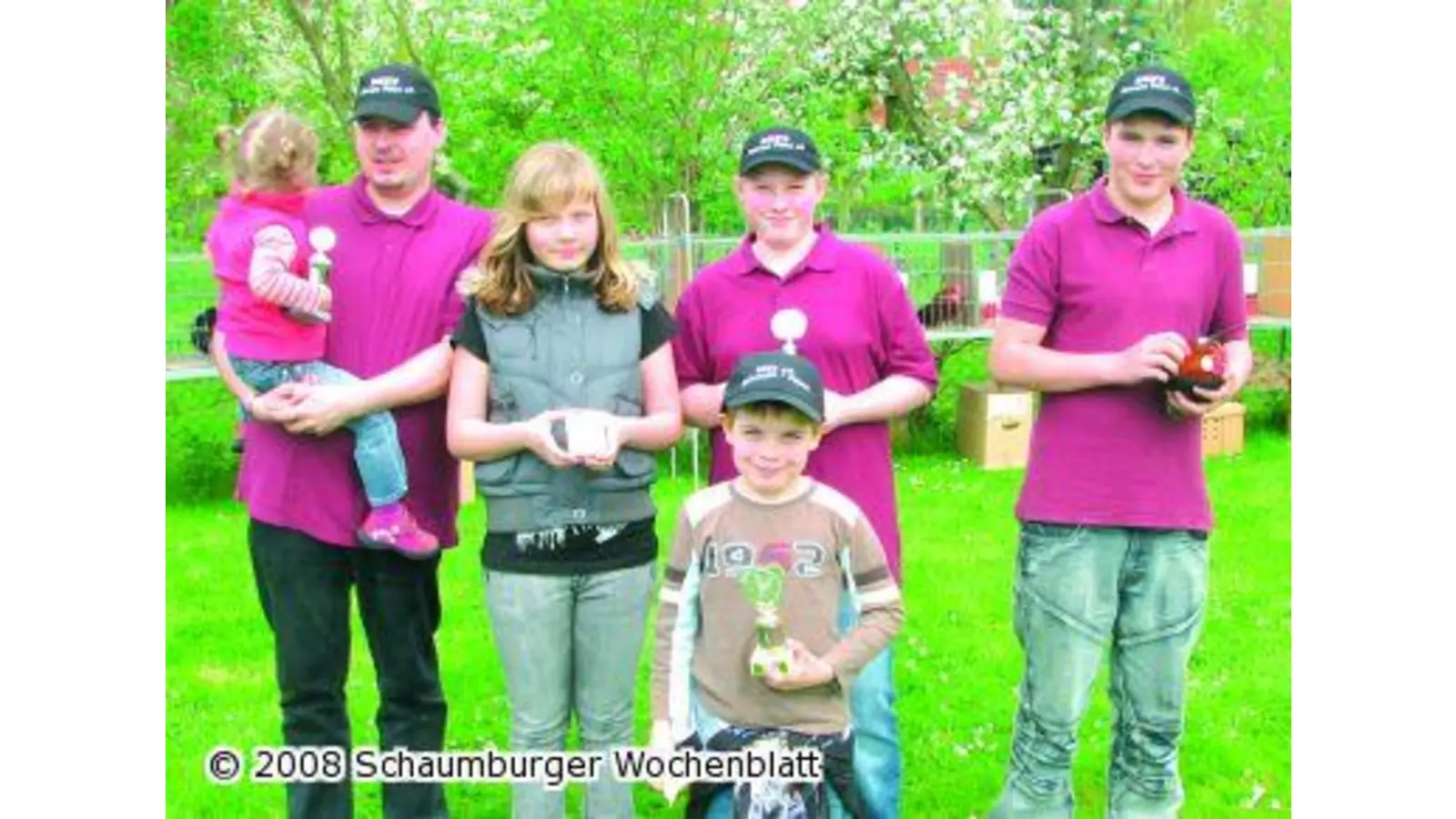 Mit vielen fleißigen Gockeln und einigen Total-Verweigerern (Foto: km)