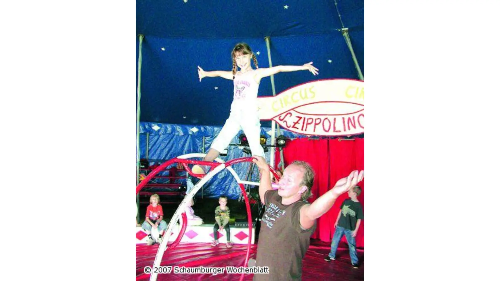 Zirkus Zippolino ist beim Ferienspaß ein Riesenerfolg (Foto: red)