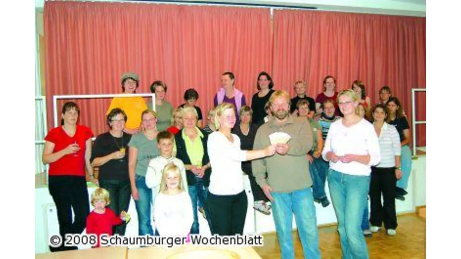 1000 Euro für guten Zweck (Foto: red)
