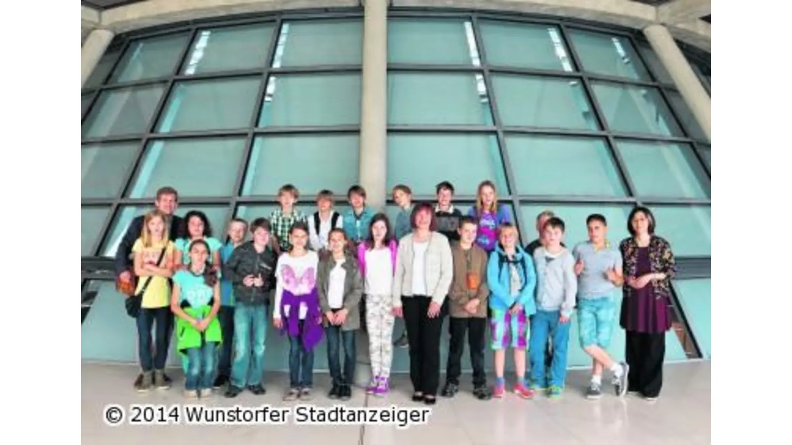 Fünftklässler besuchen Caren Marks in Berlin (Foto: mk)