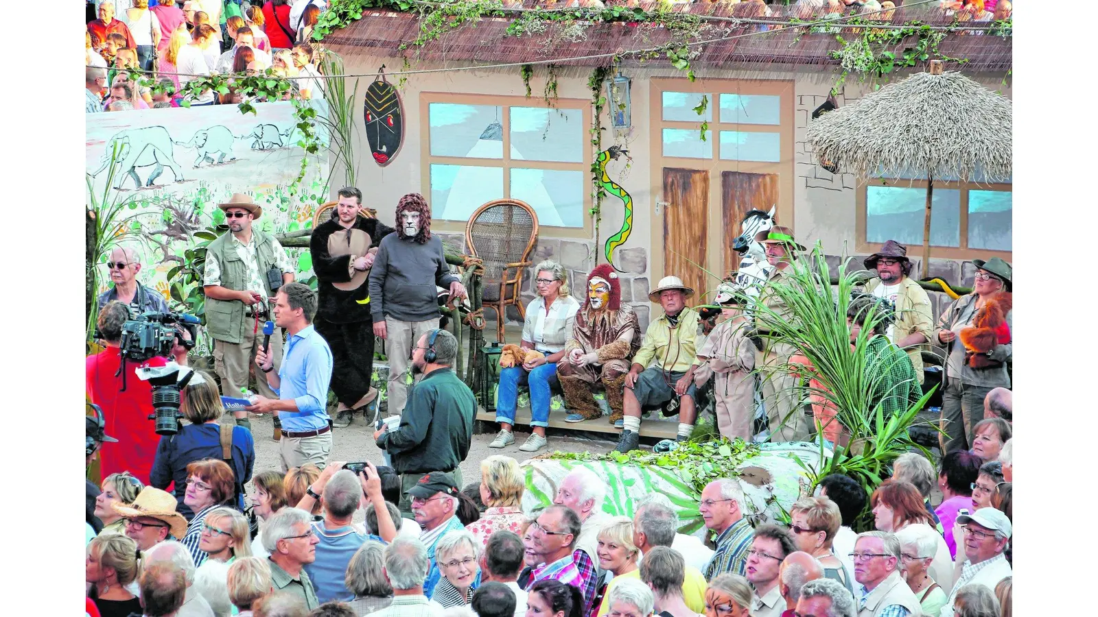 Der Kurpark wird zur großen Tanzfläche (Foto: jl)