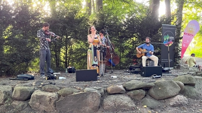 Auf der Naturbühne im Bürgerpark: Die Kölner Band ANTIGUA. (Foto: privat)