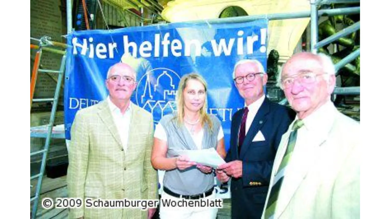 Eine Reverenz vor der Bedeutung des Bauwerkes (Foto: bb)