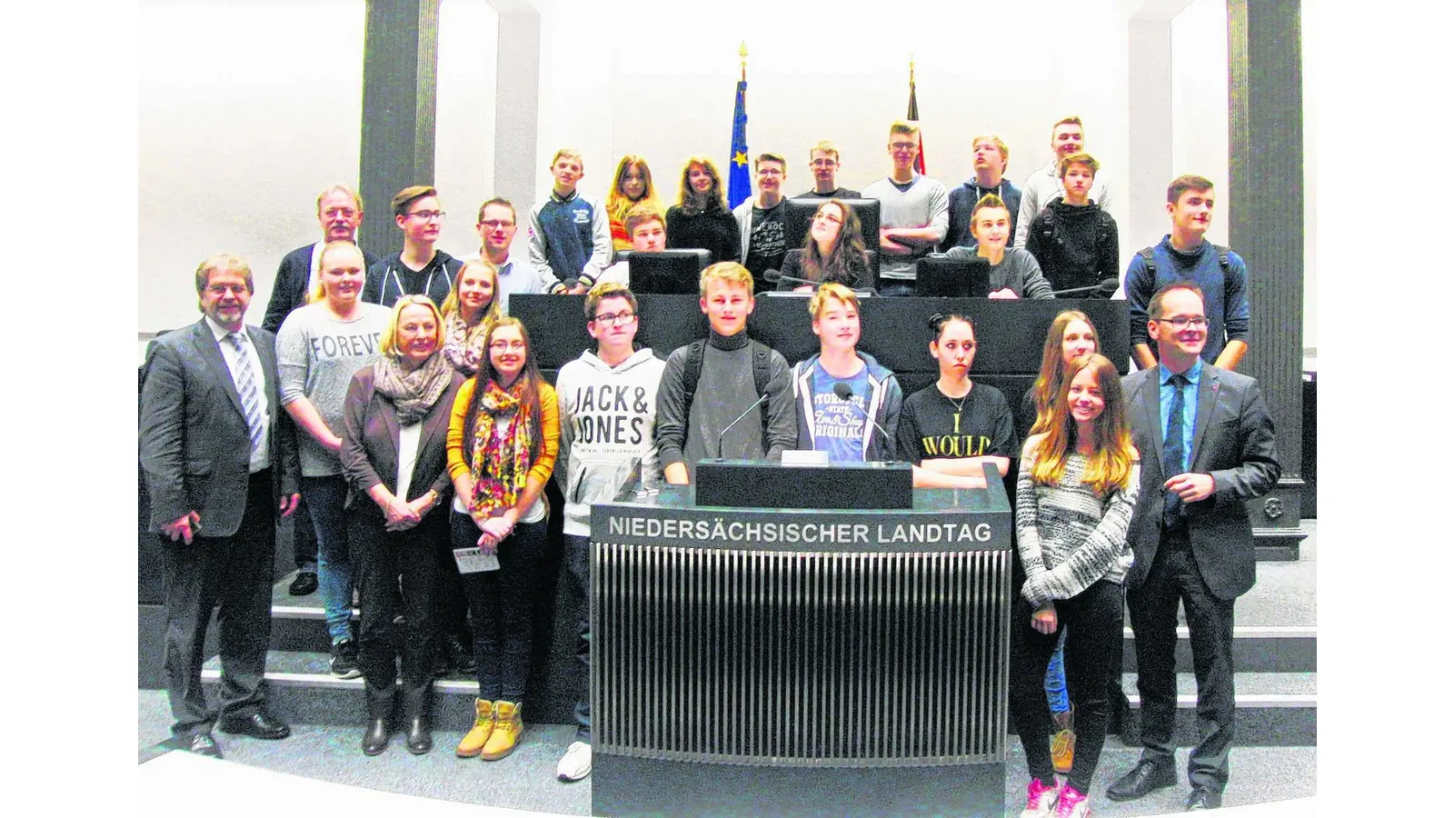Schüler zu Gast im Landtag (Foto: r)