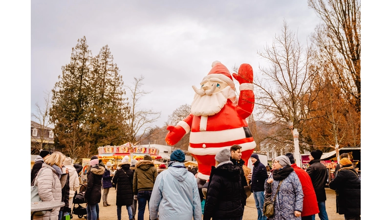 Weihnachtsmarkt im Kurpark. (Foto: Marie-Christin Pratsch)