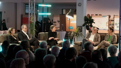 Podiumsdiskussion in der IGS: Das Thema Verkehrswende in Wunstorf stand auf der Tagesordnung. (Foto: jb)