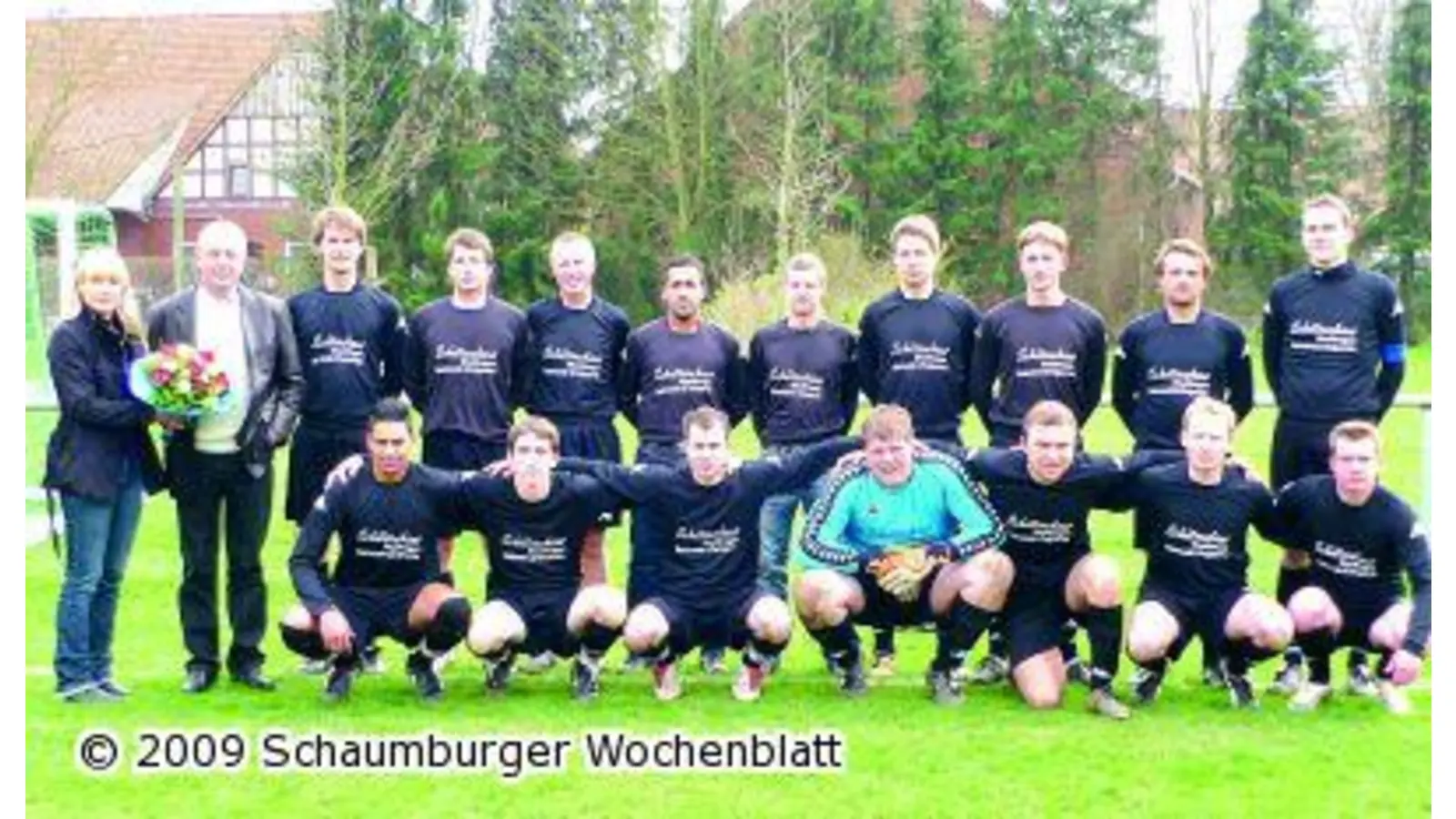 Neue Trikots für TuS Lüdersfeld (Foto: red)