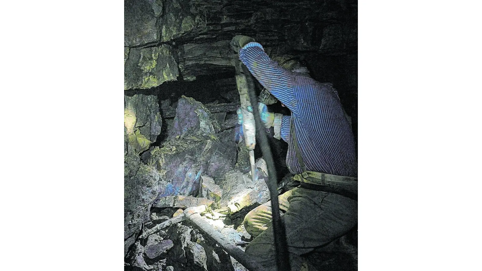 Ein Kabel soll Strom im Stolln liefern (Foto: al)
