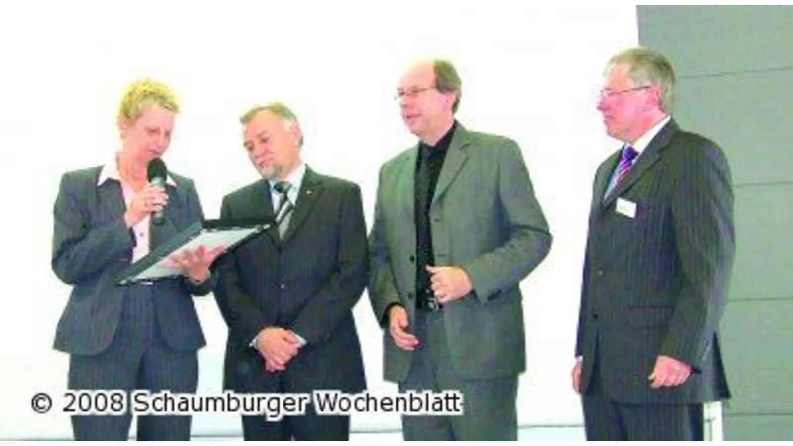 Soziales Engagement Hautaus durch Ministerin gewürdigt (Foto: red)