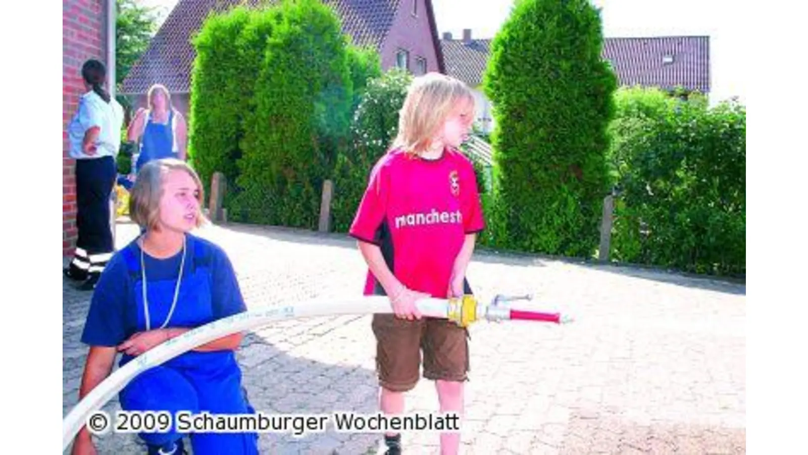 Tag der Jugendfeuerwehr bei strahlendem Sonnenschein (Foto: bb)