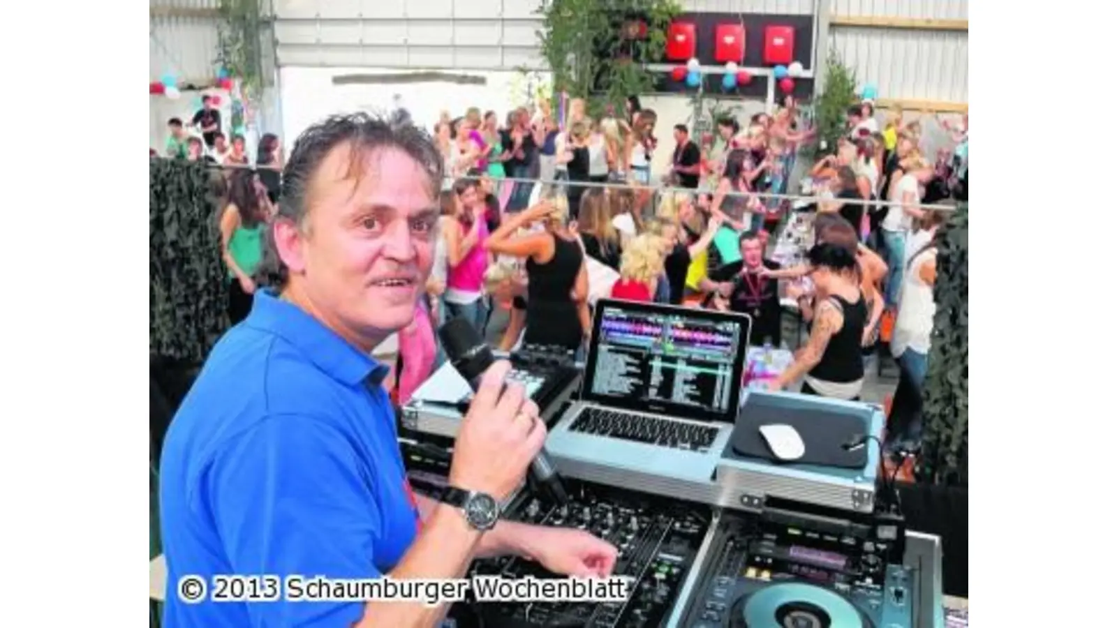 Bürger feiern in vier Rotts (Foto: wtz)