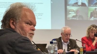 Ratsherr Markus Schwenk (WGS) fordert die Verwaltung zum „...haushalten wie eine schwäbische Hausfrau” auf.  (Foto: ste)