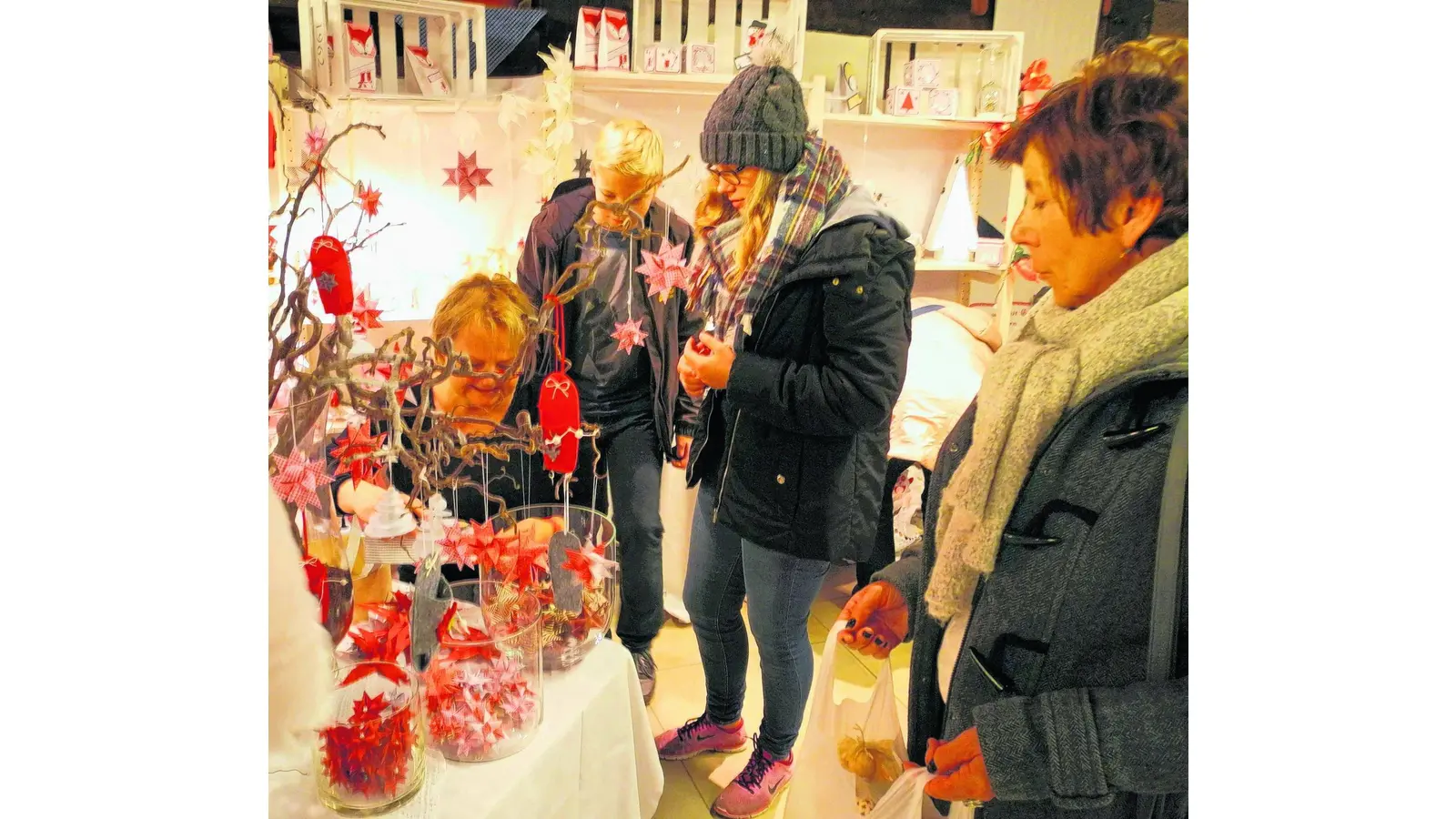 Hobbykünstler zeigen hochwertige Handarbeiten (Foto: wtz)