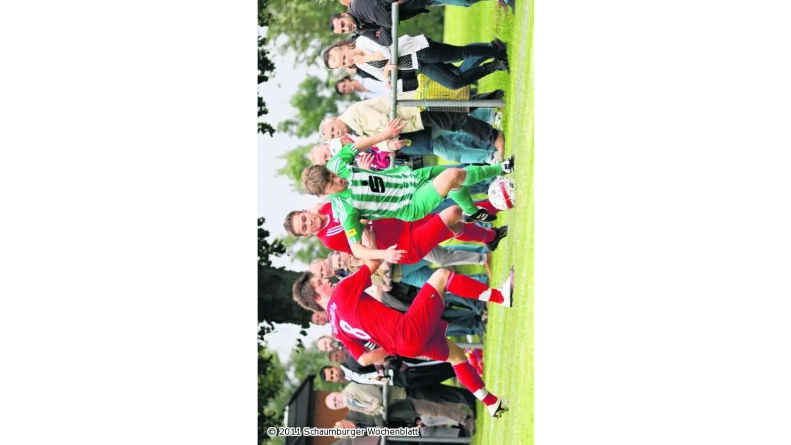 Der SV Nienstädt schnappt sich den Pokal beim Volksbank Masters (Foto: bb)