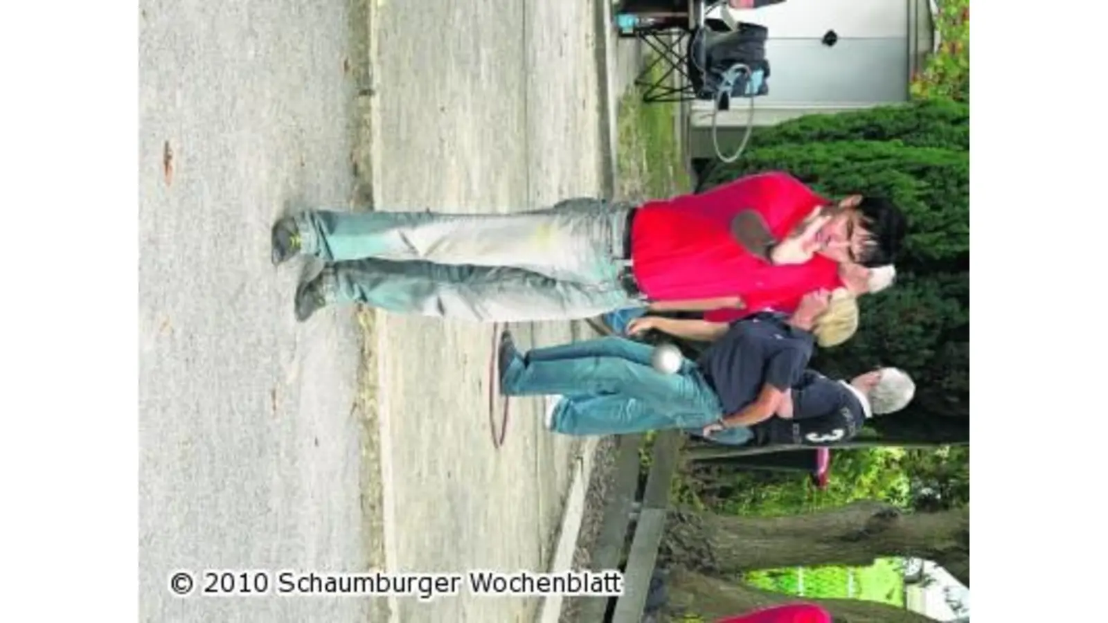 Kugeln fliegen dicht ans Schweinchen (Foto: ro)