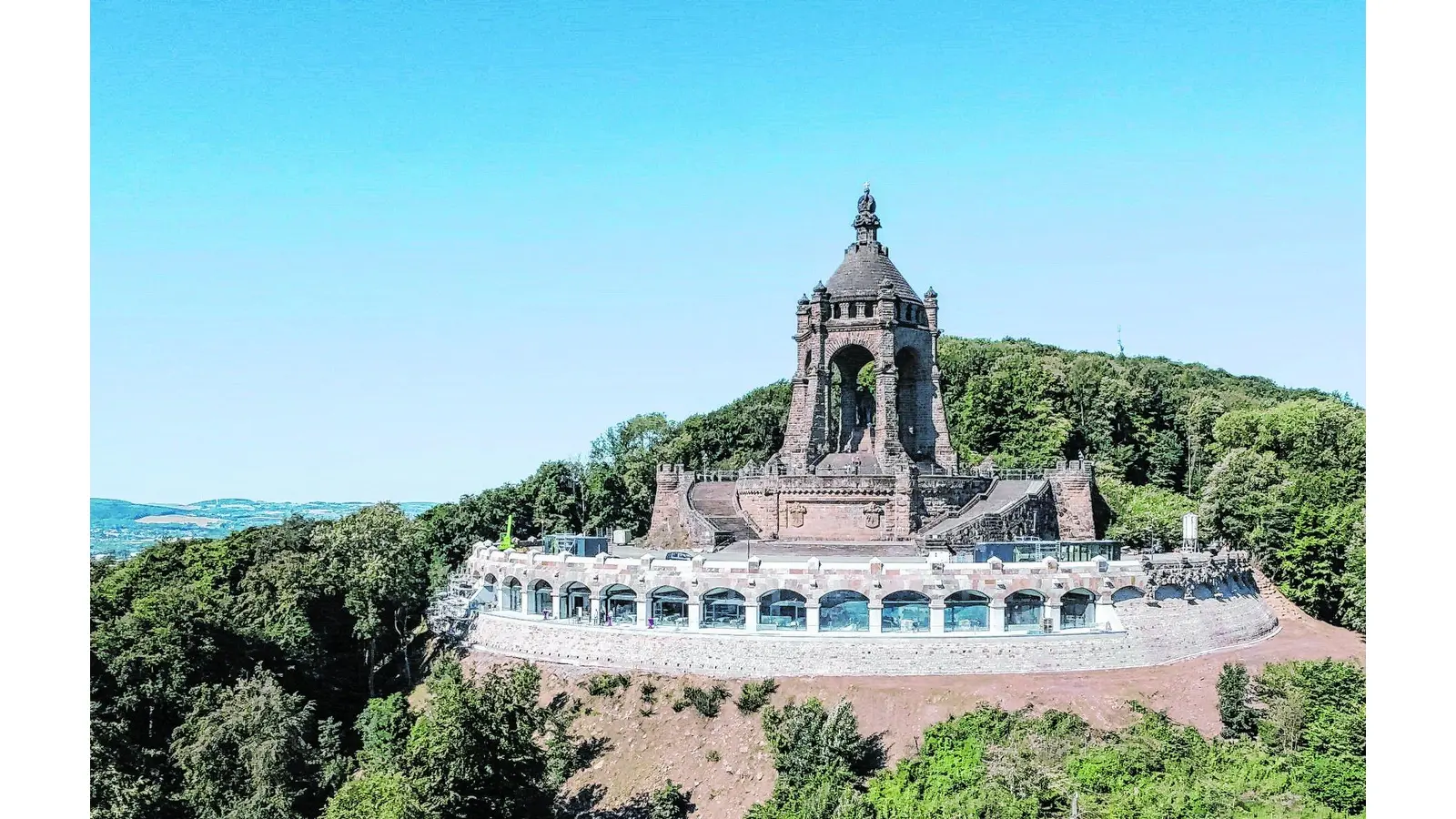 Das Kaiser-Wilhelm-Denkmal erstrahlt in einem neuem Glanz (Foto: mm)