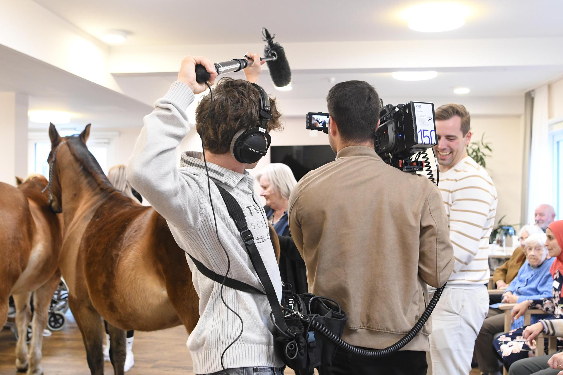 Pony Wega und Nele Plaßmeier (Foto: nd)