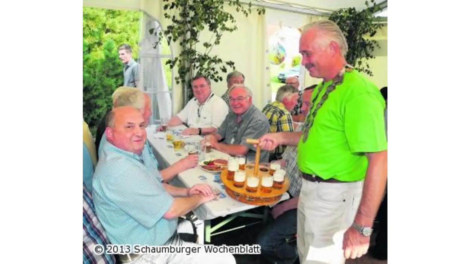 Zelt des Kuckucksrotts ist mit 160 Gästen rappelvoll (Foto: wtz)