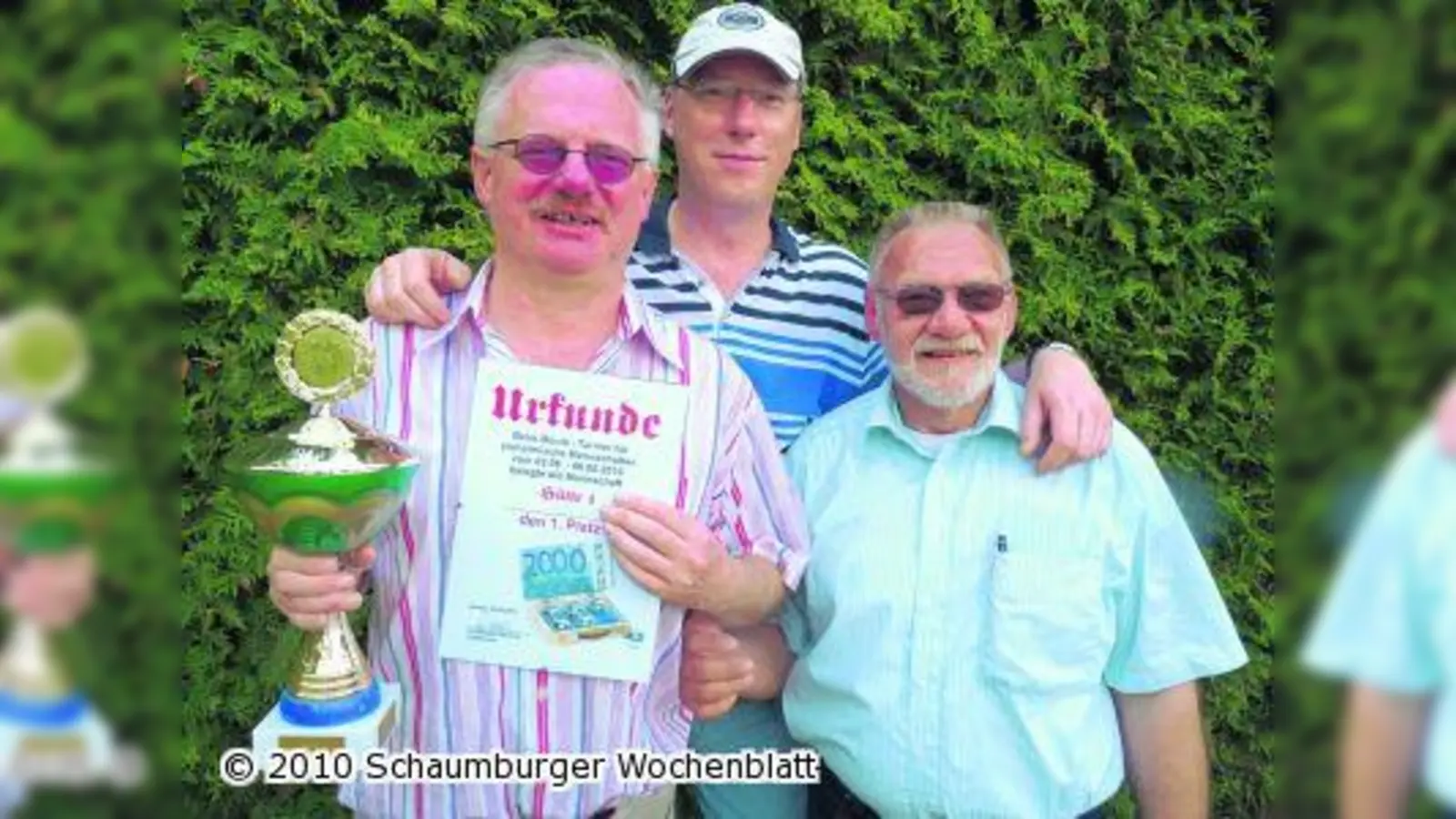 Heinz Grabbe stiftet neuen Pokal (Foto: red)