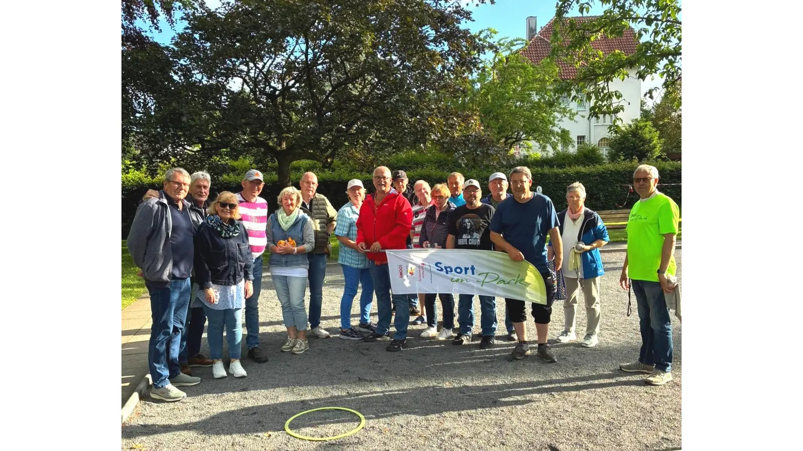 Der Boule-Club bietet im Rahmen von Sport im Park „Boule für jedermann” an.  (Foto: privat)