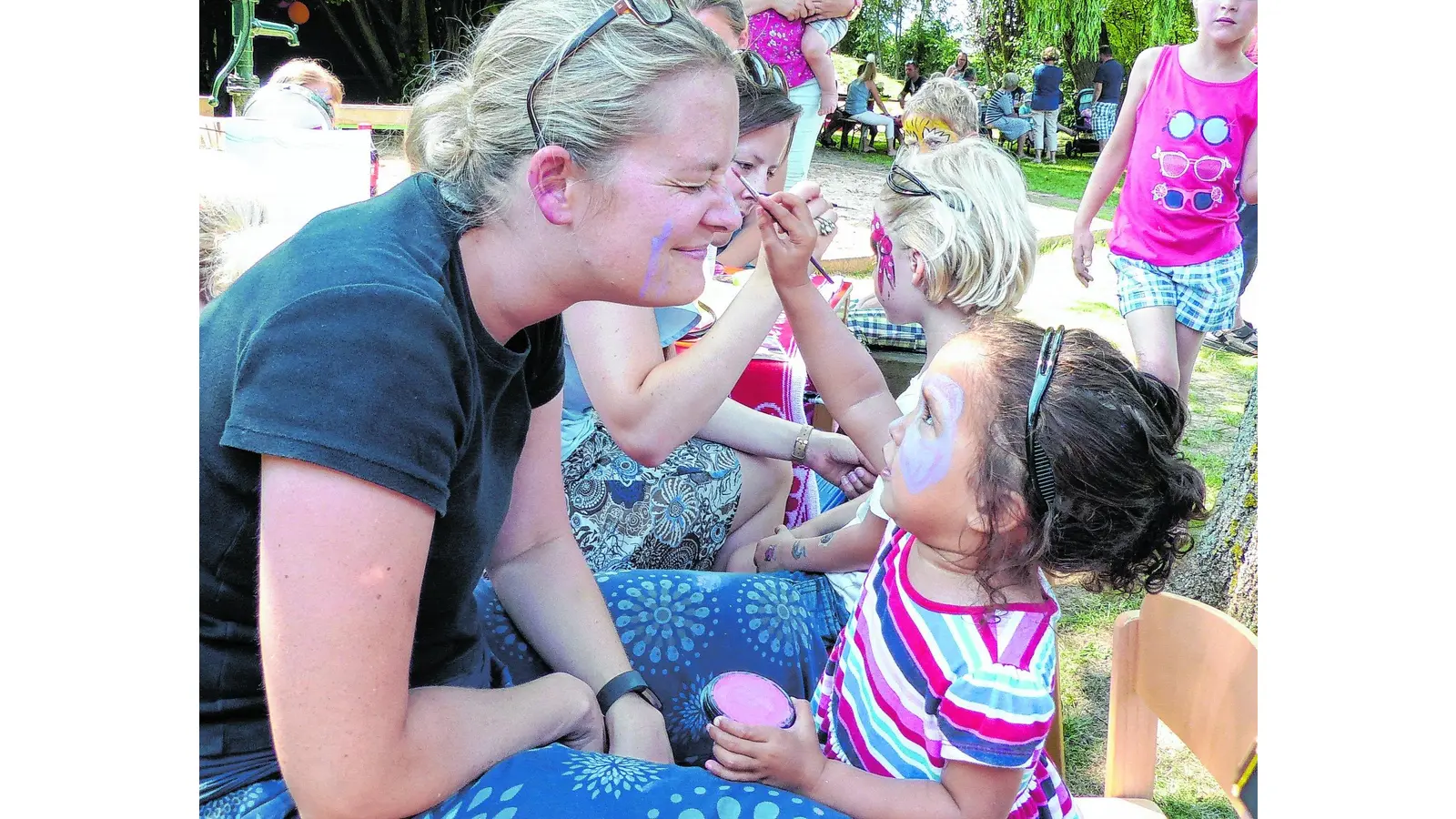 Bei Lilly gibt es nicht nur bunte Schmetterlinge (Foto: al)