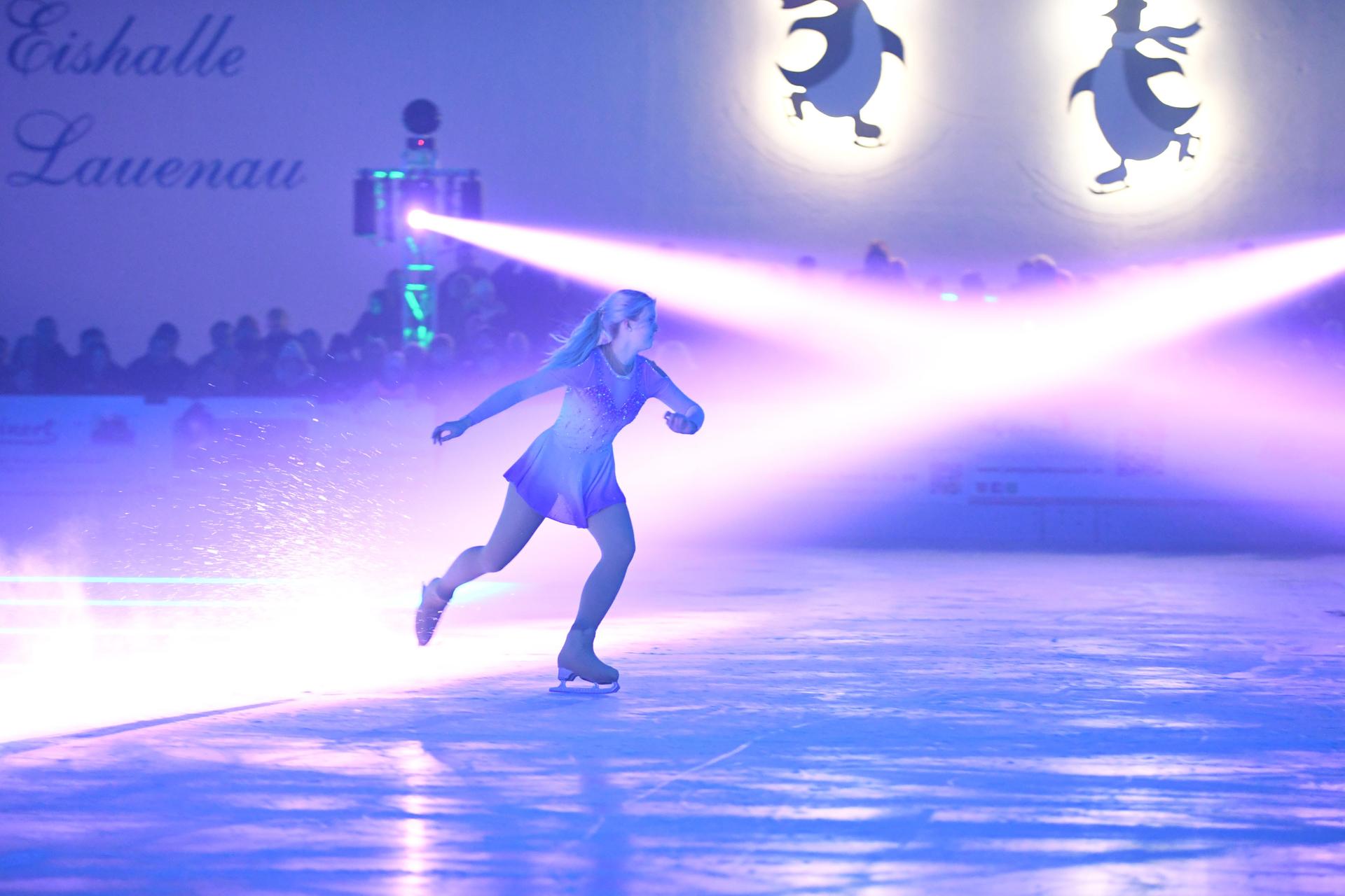 Eishalle Lauenau 2005 Saisoneröffnung. (Foto: nd)