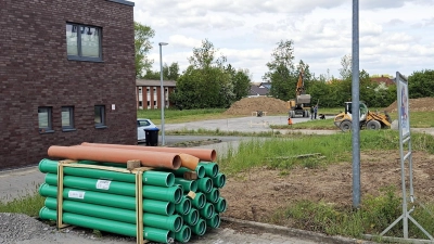 Tiefbauarbeiten sorgen für die Grundanschlüsse der neuen Einrichtung. (Foto: ds)