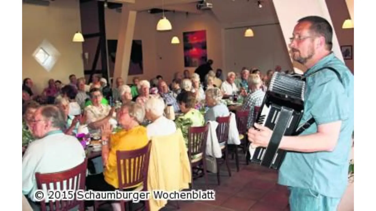 Senioren besuchen süßes Ziel (Foto: pp)