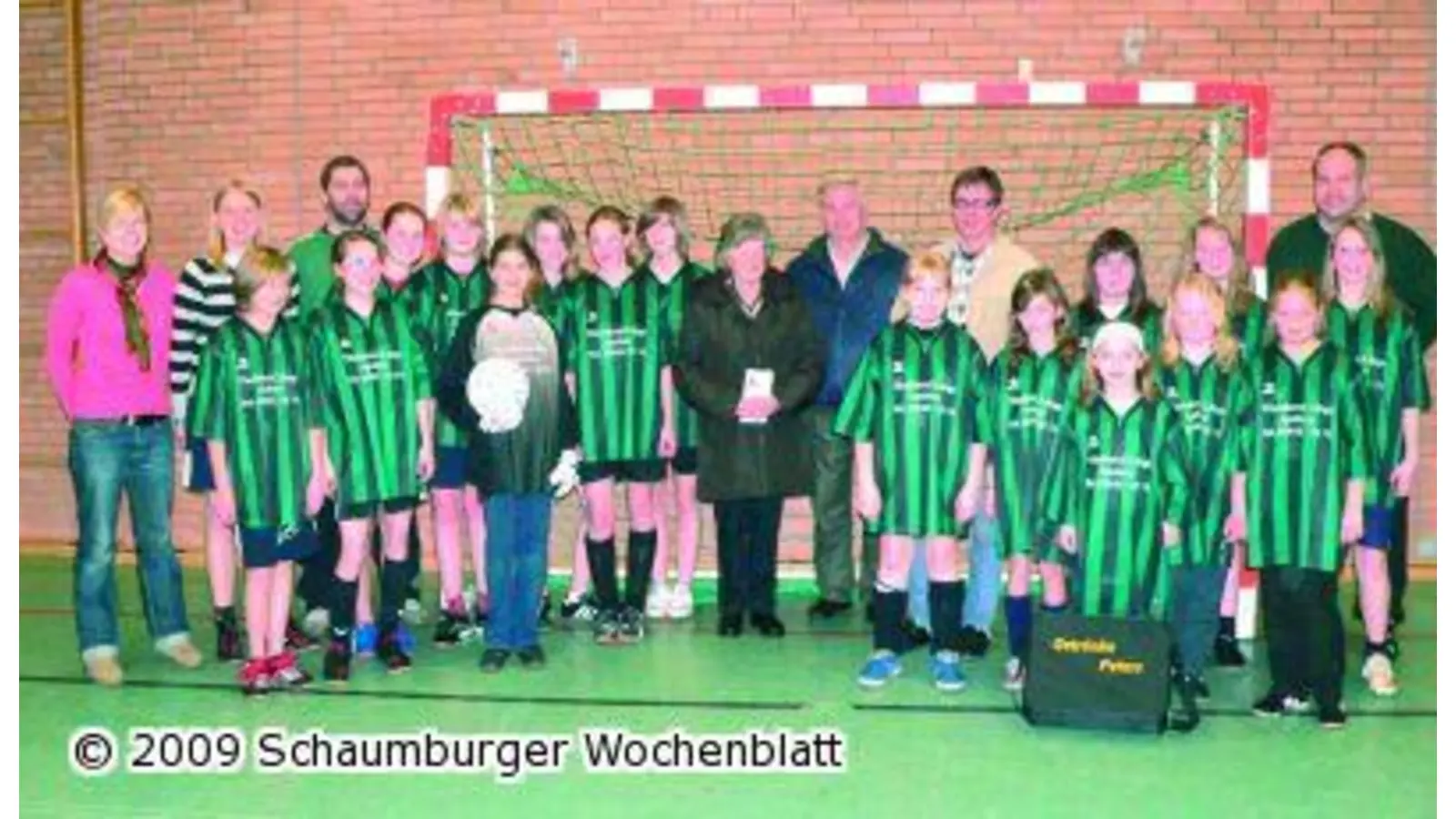 Trikots für die Fußballmädchen (Foto: red)