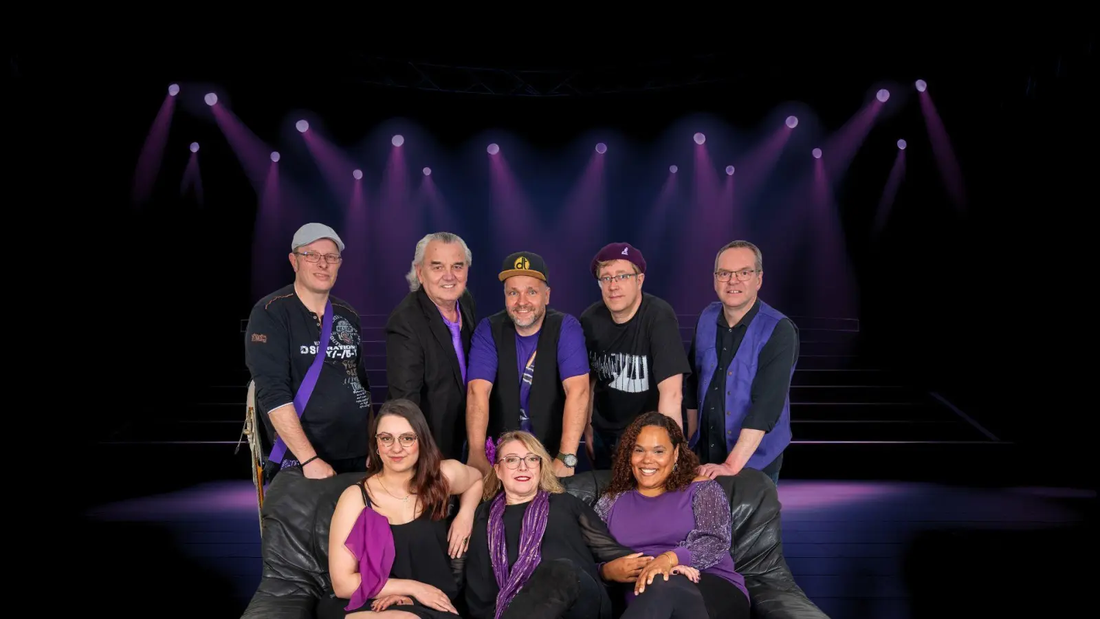 Shine laden zu einem Abend mit einer bunten Mischung aus Pop, Soul, Latin, Funk und Disco ein. (Foto: Band „SHINE“)