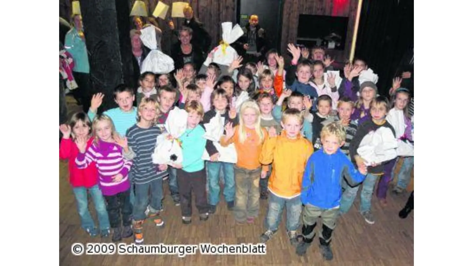 Nachwuchskünstler freuen sich über Preise (Foto: red)