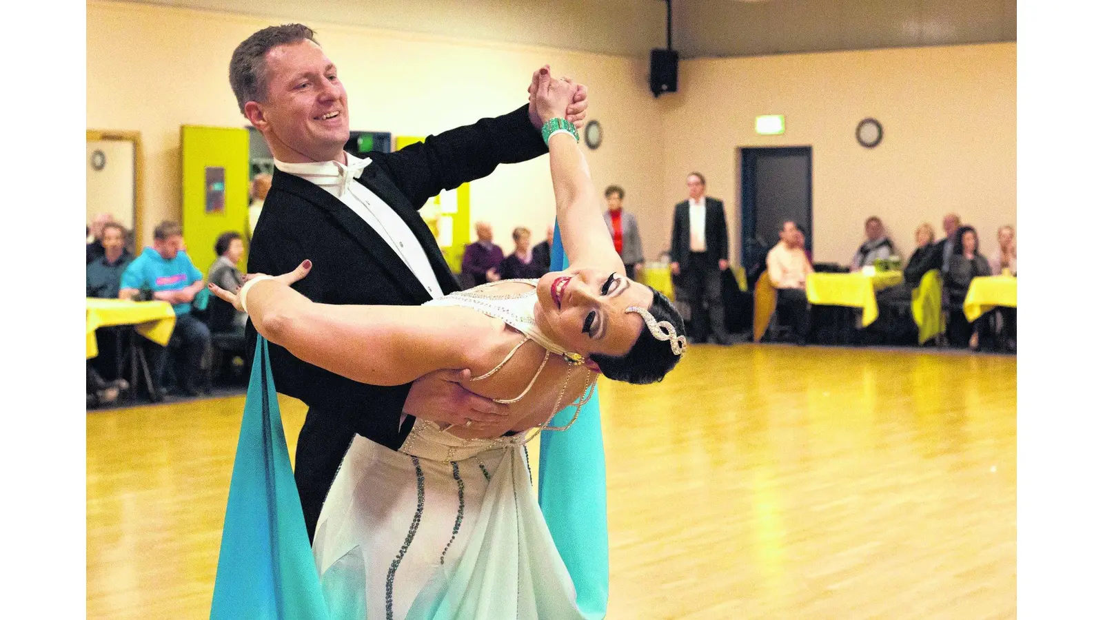 Deutsche Spitzentänzer begeistern in vollem Haus (Foto: jl)