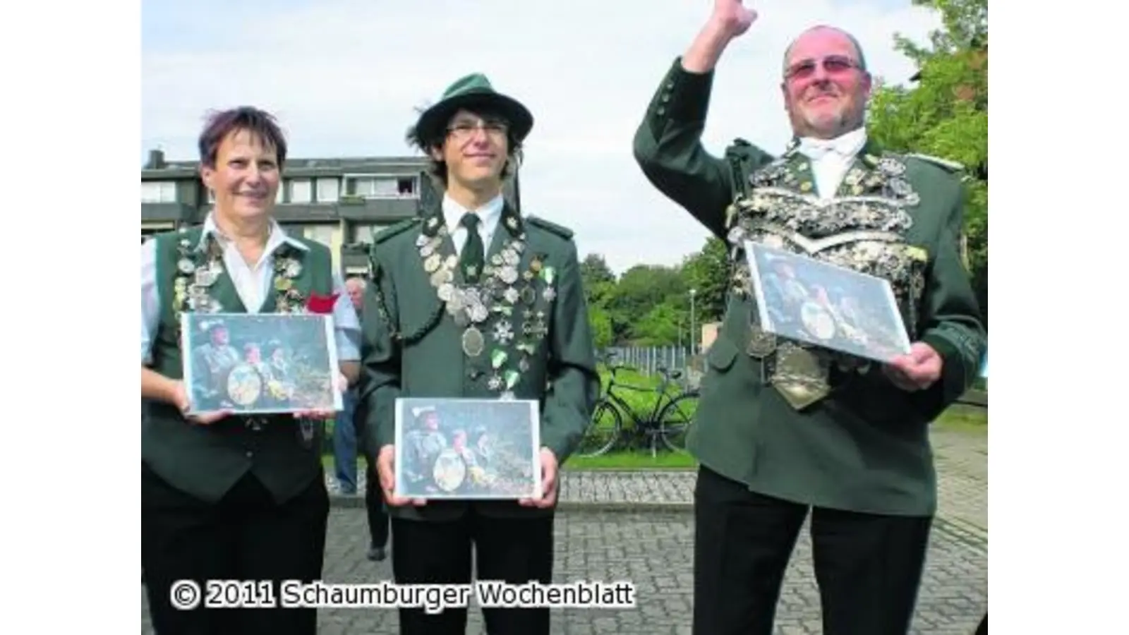 Eitel Freude über den guten Besuch des Schützenfestes (Foto: red)