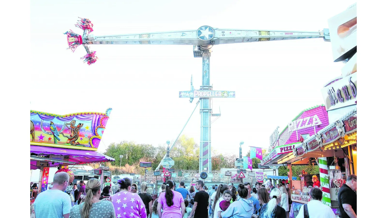 Gruselspaß und Höhenrausch beim Herbstkrammarkt (Foto: bb)