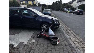 Verkehrsunfall zwischen Pkw und E-Scooter auf der Rintelner Straße in Bückeburg aus dem Jahr 2025. (Foto: privat)