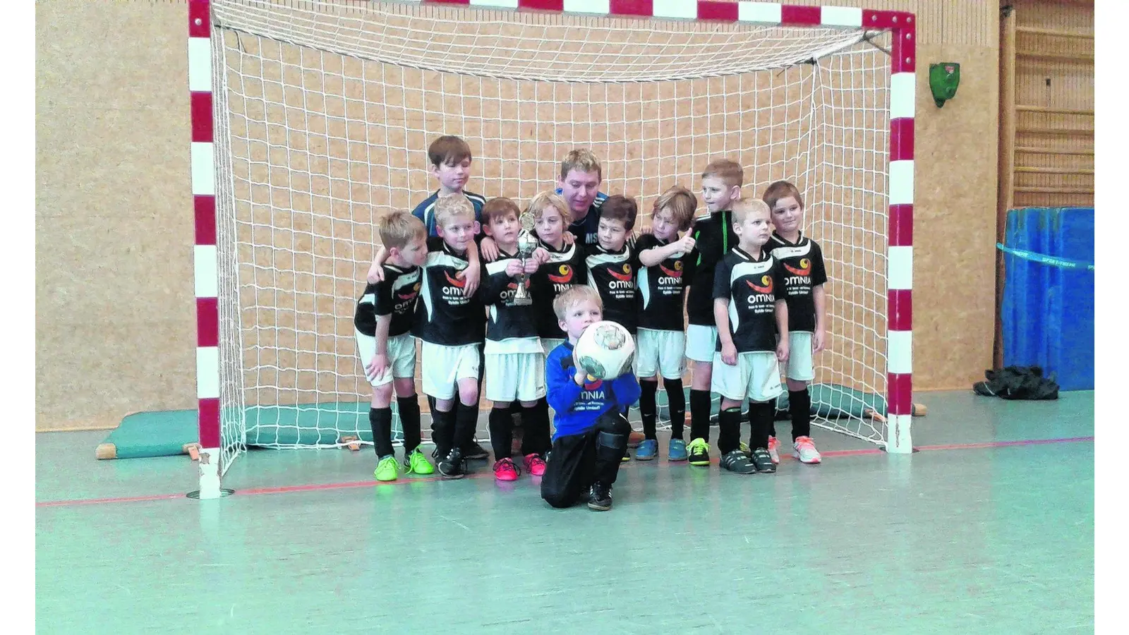 Fußballnachwuchs begeistert (Foto: ste)