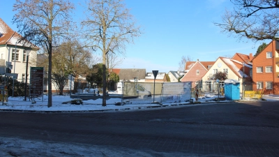 Ist bereits genehmigt, aber es tut sich bislang nichts: Ein Bauvorhaben An der Friedenseiche. (Foto: wb)