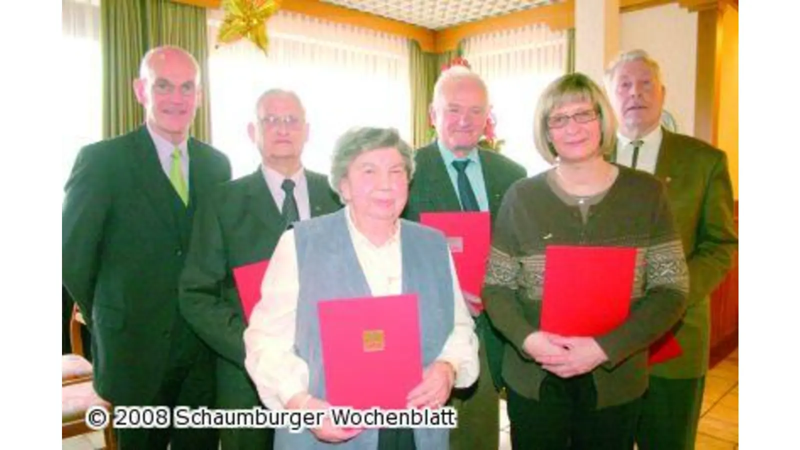 Dank für das langjährige Engagement (Foto: bb)
