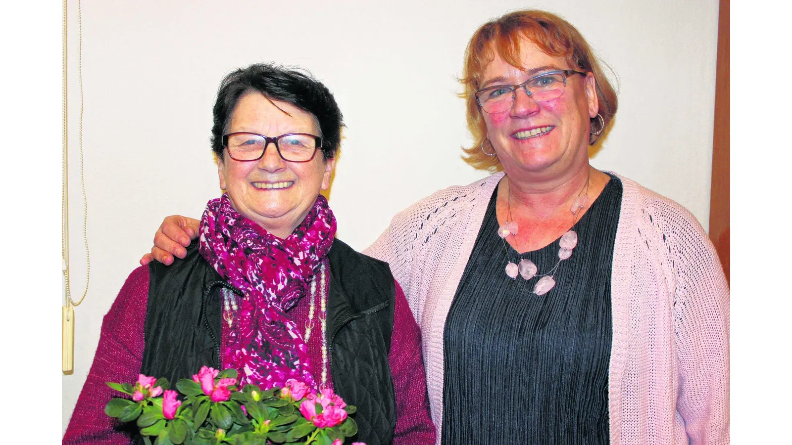 DRK packt Wundertüte (Foto: ag)