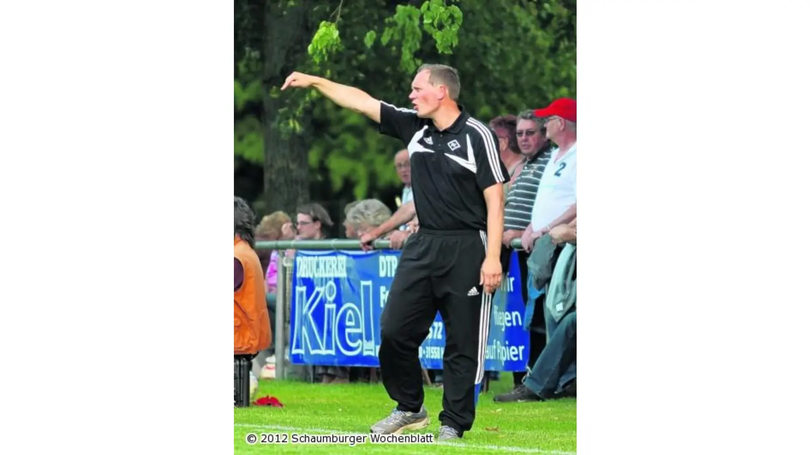 Spannende Fußballminuten (Foto: red)