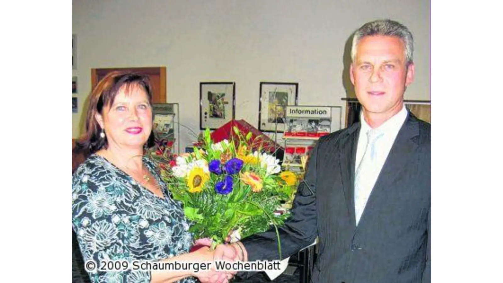 Sparkasse feiert Jubilarin (Foto: em)