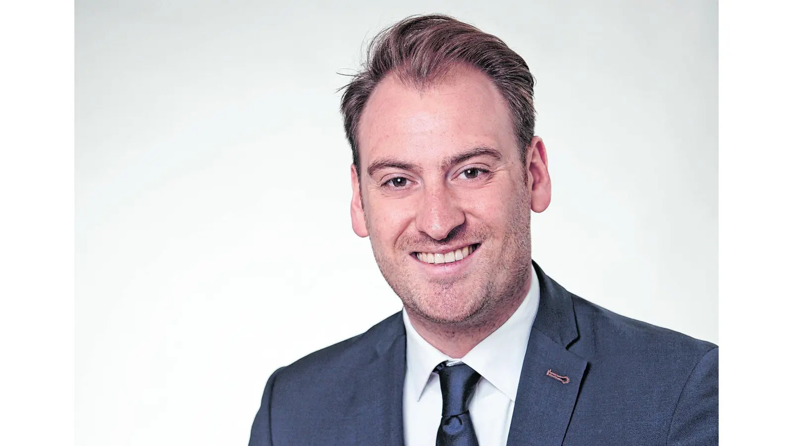 Tobias Komossa verlässt das Verlagshaus (Foto: red)