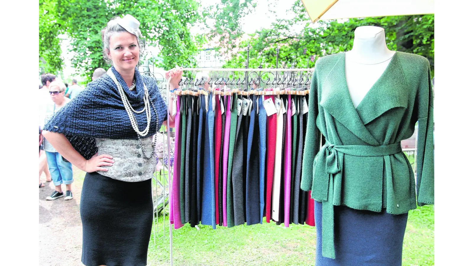 Dudelsackmelodien klingen über das Rittergut (Foto: bb)